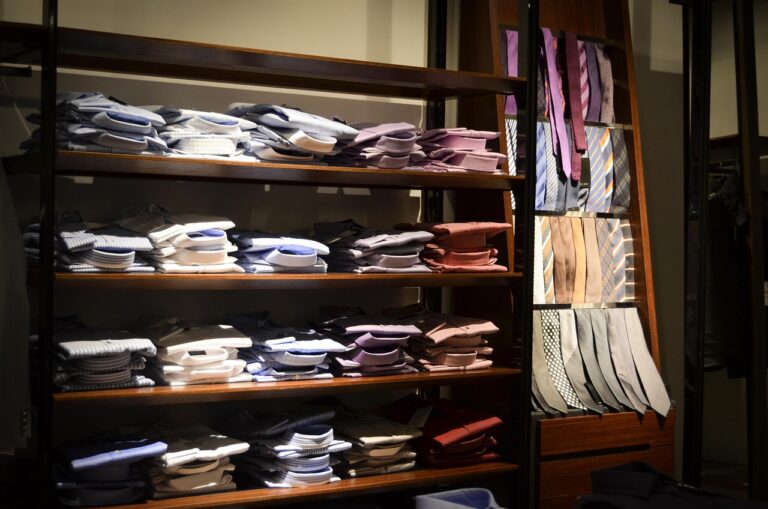 Moda na marsylskie paski: Trend, który pokochały Paryżanki Moda na marsylskie paski: Trend, który pokochały Paryżanki