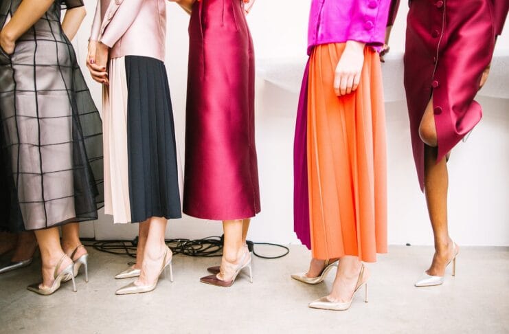 Street style z Paryża w fotografii – 10 inspirujących ujęć