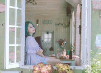 K-Fashion a makijaż – jak ubiór współgra z beauty trendami?